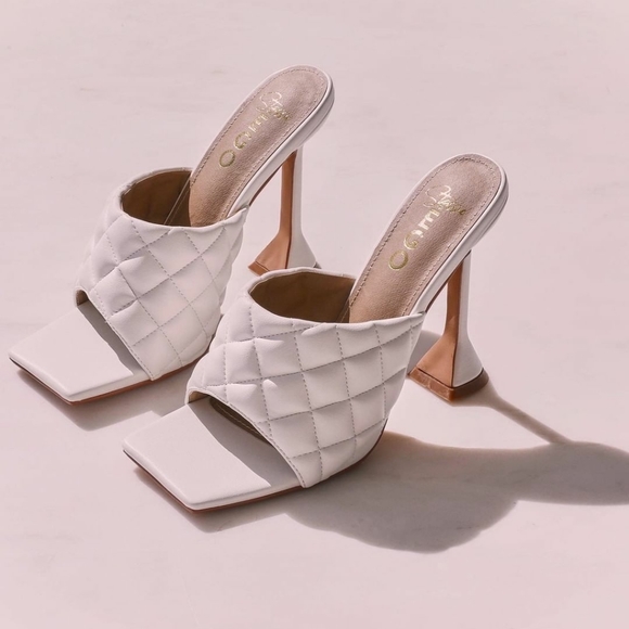 🆕️//The kyra// white quilted Mule/heel - Picture 4 of 6